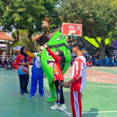 Tibi, Si Daun Hijau yang Jadi Idola di Setiap Event Tea Break